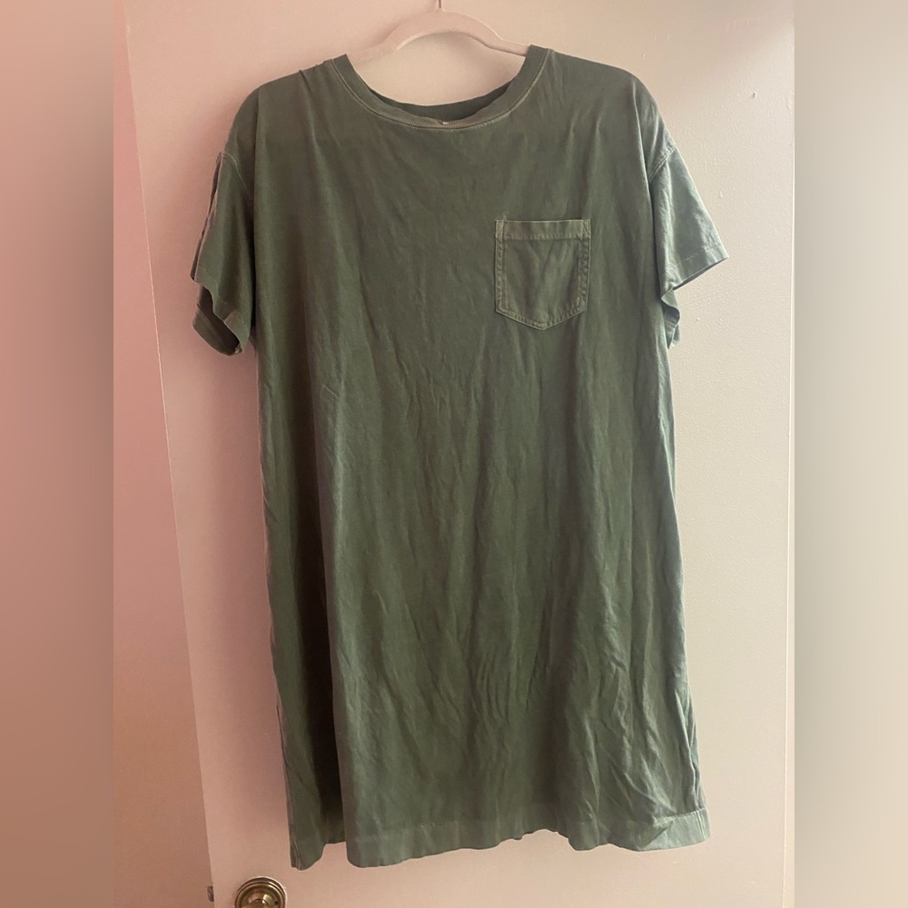 Green T-Shirt dress
